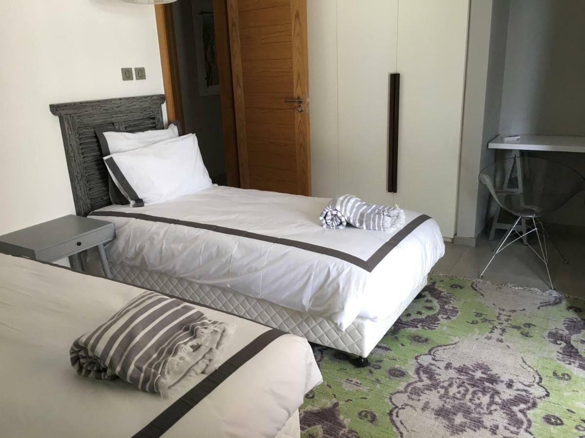 Luxury Villas At Royal Park 바라클라바 외부 사진
